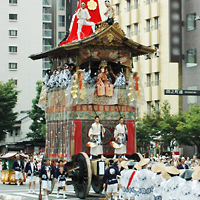 tsukihoko yamaboko gionmatsuri.jpg